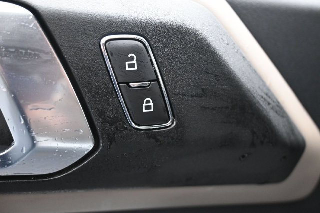 Certified 2023 Ford Bronco Wildtrak AWD/4WD image 14