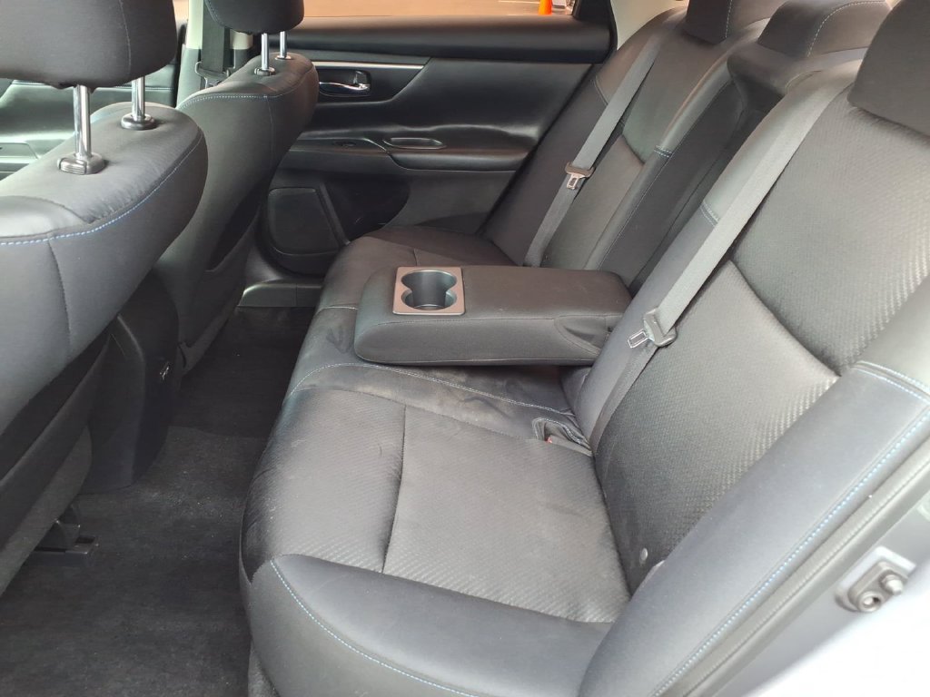Used 2018 Nissan Altima 2.5 SR FWD image 16