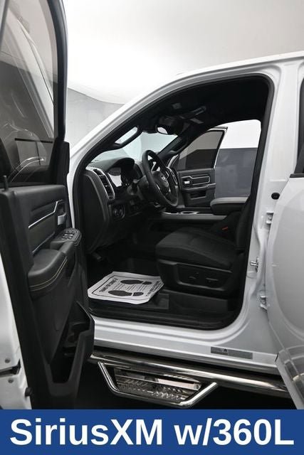 Used 2025 RAM 3500 Big Horn AWD/4WD image 17