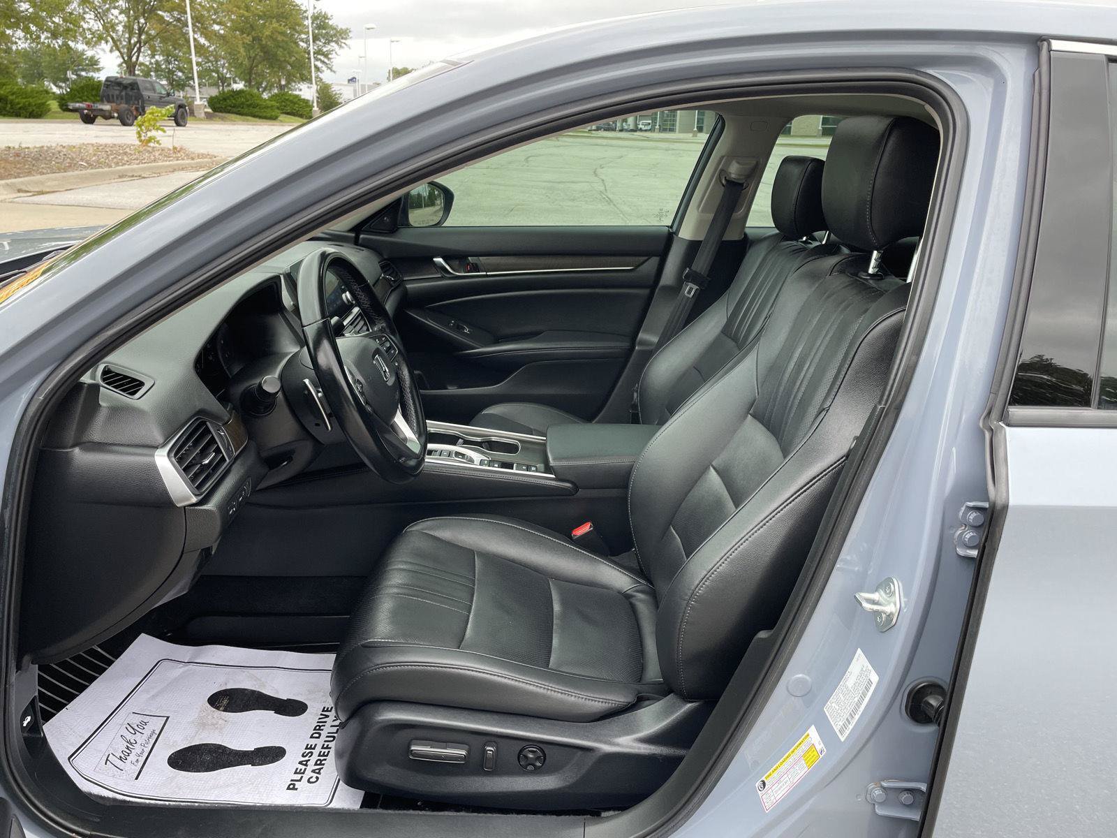 Used 2022 Honda Accord Touring image 17