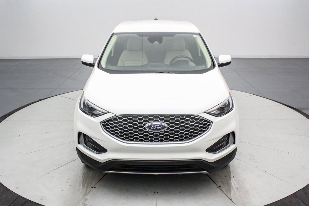 Certified 2023 Ford Edge SEL image 9