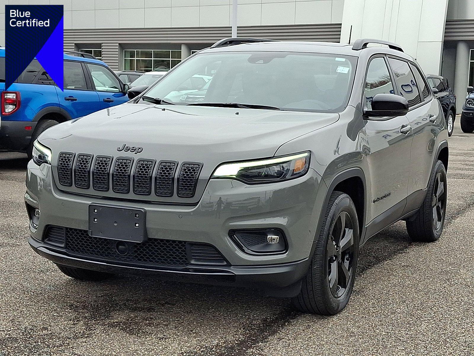 Used 2023 Jeep Cherokee Altitude Lux w/ Lux Elite Package