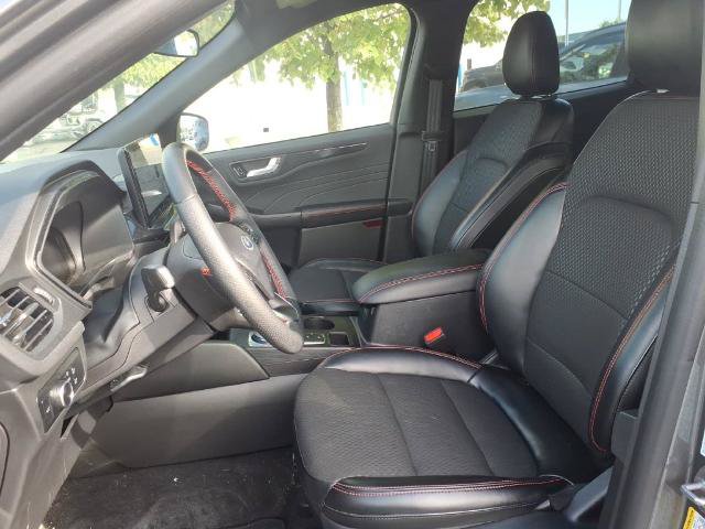 Certified 2024 Ford Escape ST-Line w/ Tech Pack #1 AWD/4WD image 16