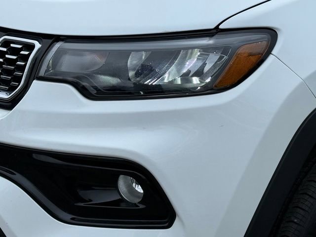 Used 2024 Jeep Compass Limited image 25