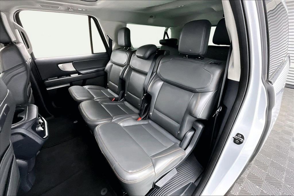 Certified 2025 Ford Expedition Max Active image 26