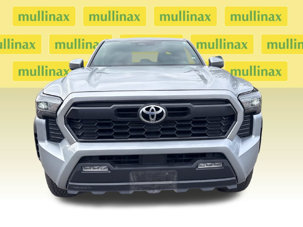 Used 2024 Toyota Tacoma TRD Off-Road AWD/4WD image 16
