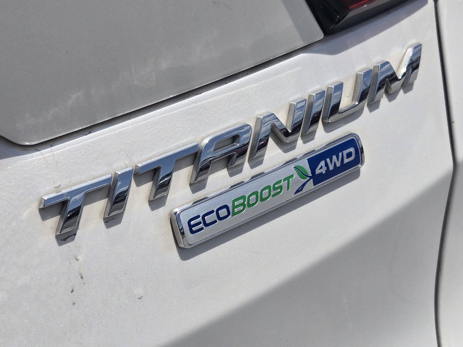 Certified 2019 Ford Escape Titanium w/ U9j03 - Titanium Tow Package AWD/4WD image 12