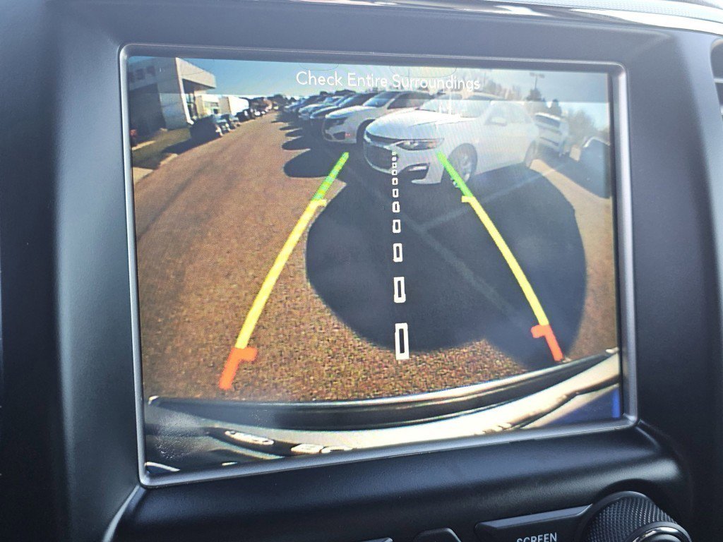 Used 2018 Jeep Grand Cherokee Limited image 11