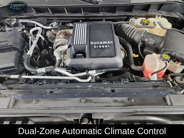 Used 2021 Chevrolet Silverado 1500 LT w/ Convenience Package II AWD/4WD image 34