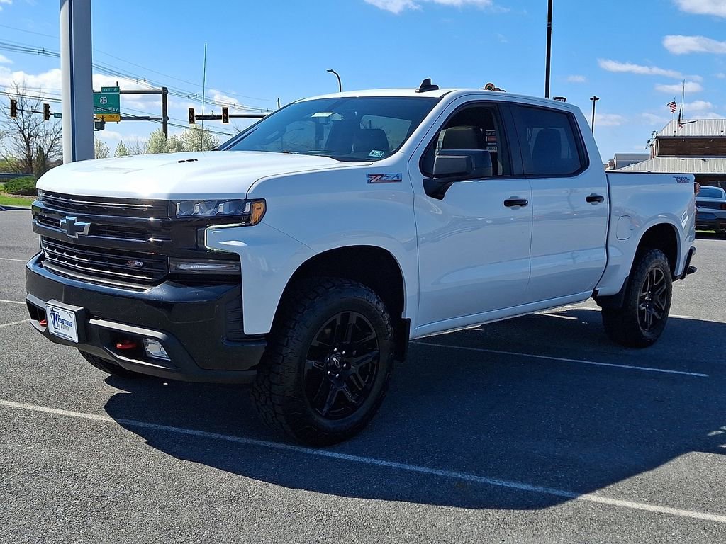 Used 2022 Chevrolet Silverado 1500 LT Trail Boss w/ Convenience Package II AWD/4WD image 3