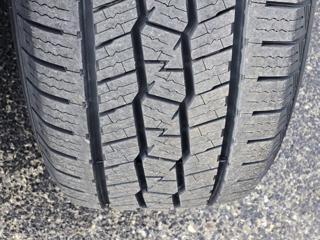Certified 2022 Ford Explorer Limited AWD/4WD image 11