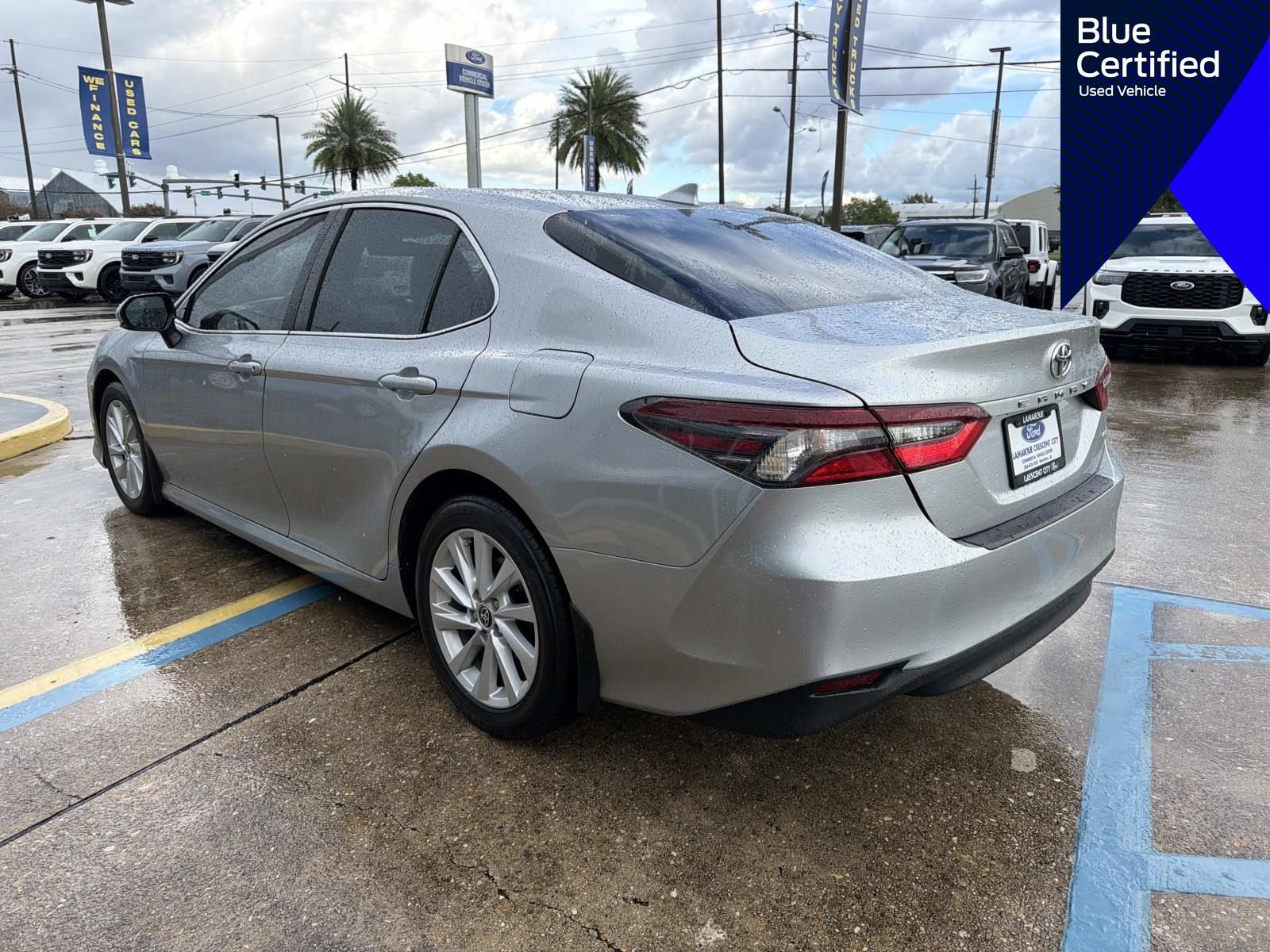 Used 2022 Toyota Camry LE FWD image 8