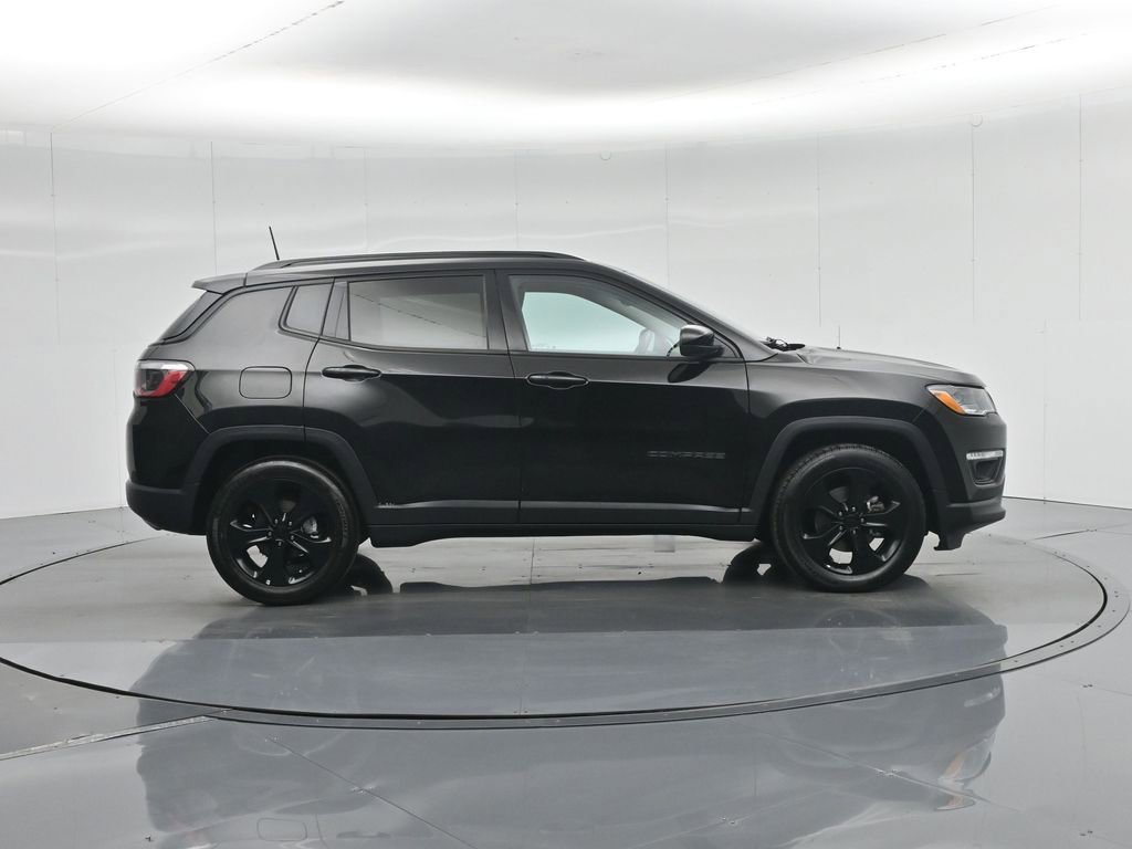 Used 2021 Jeep Compass Latitude image 28