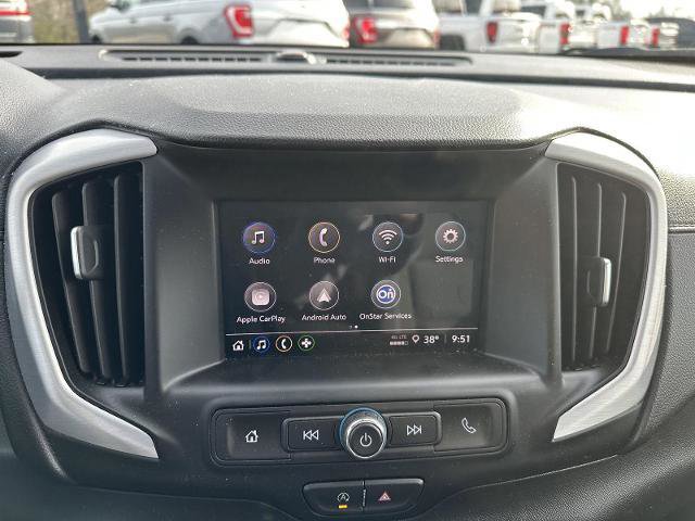 Used 2024 GMC Terrain SLE w/ Elevation Edition image 24