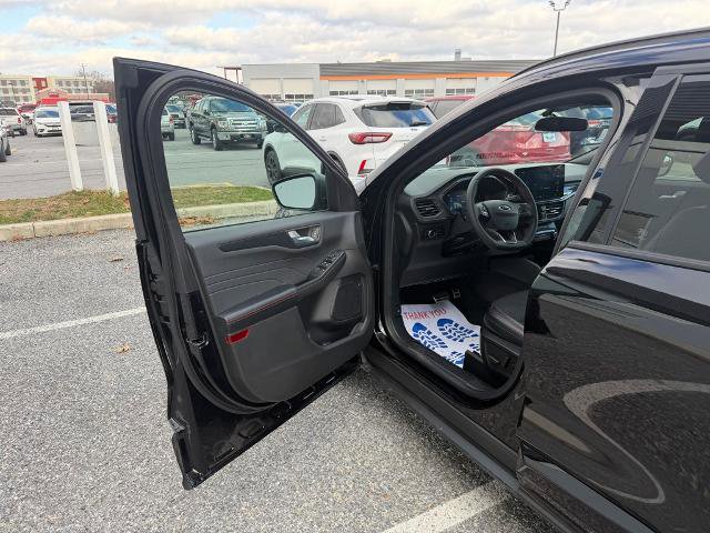 Certified 2023 Ford Escape ST-Line w/ Tech Pack #1 image 10