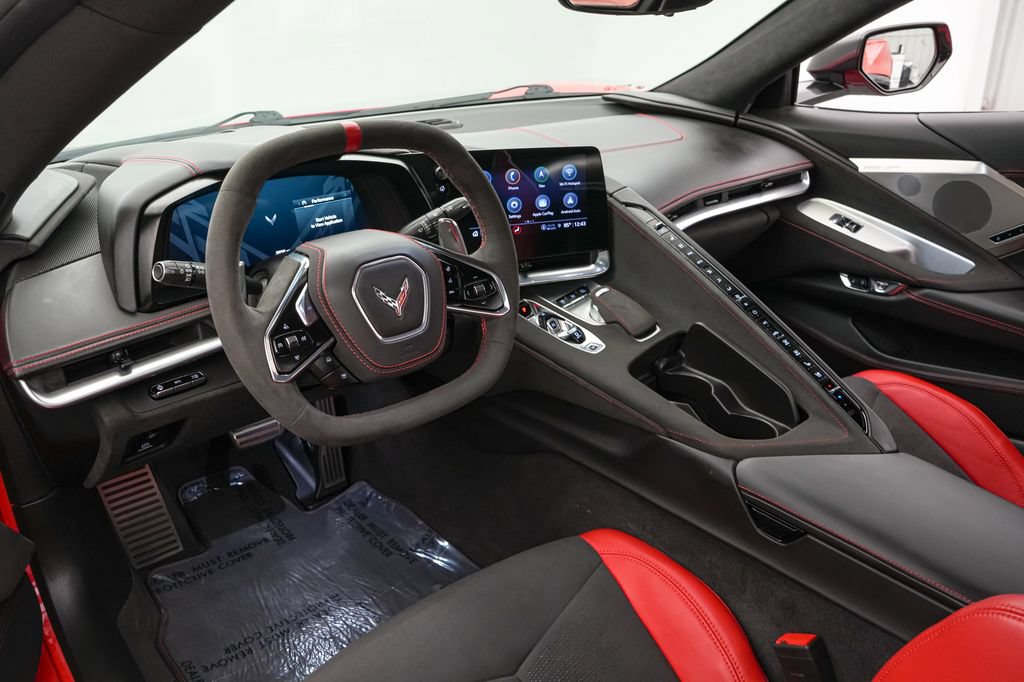 Used 2023 Chevrolet Corvette Stingray Premium Conv w/ Z51 Performance Package RWD image 21