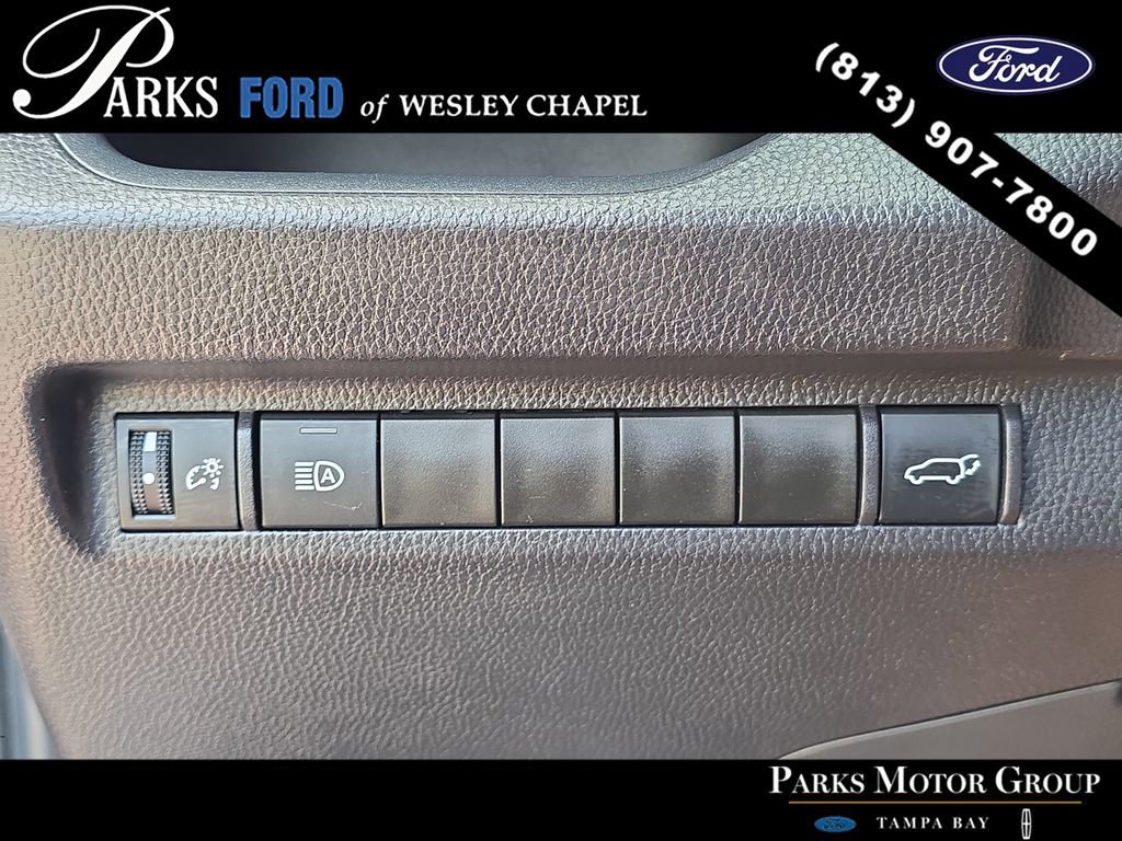 Used 2025 Toyota RAV4 XLE w/ Convenience Package image 27