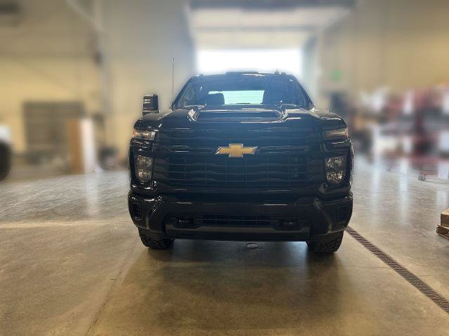 Used 2024 Chevrolet Silverado 2500 Custom w/ Custom Value Package AWD/4WD image 5
