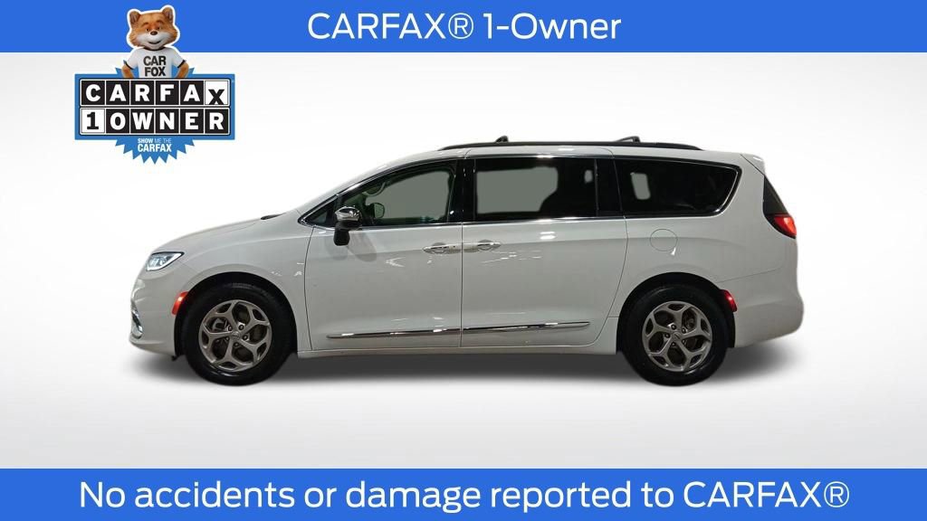 Used 2023 Chrysler Pacifica Limited image 7