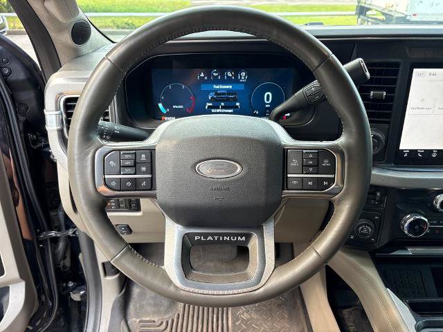 Certified 2025 Ford F250 Platinum w/ Platinum Plus Package AWD/4WD image 19