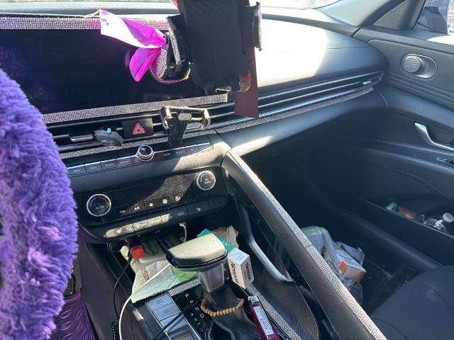 Used 2024 Hyundai Elantra SEL w/ Convenience Package image 13