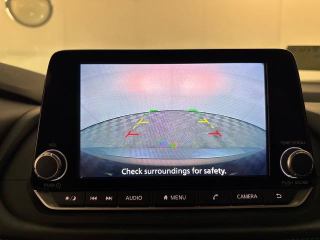 Used 2024 Nissan Rogue SV FWD image 27