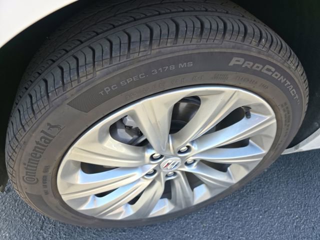 Used 2025 Buick Envista Avenir image 10