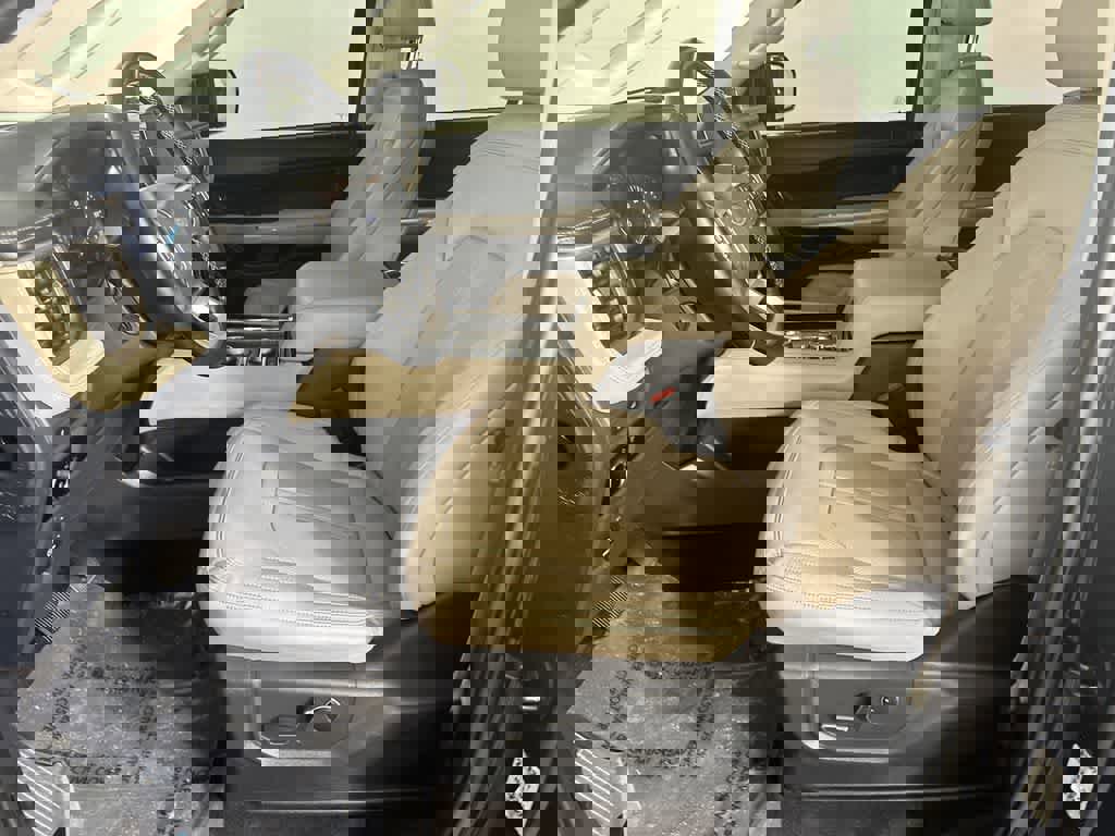 Certified 2023 Ford Expedition Limited image 13