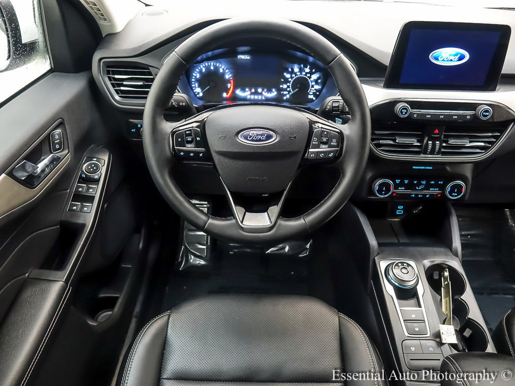 Certified 2022 Ford Escape SEL AWD/4WD image 12
