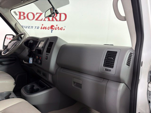 Used 2017 Nissan NV 3500 SL RWD image 25