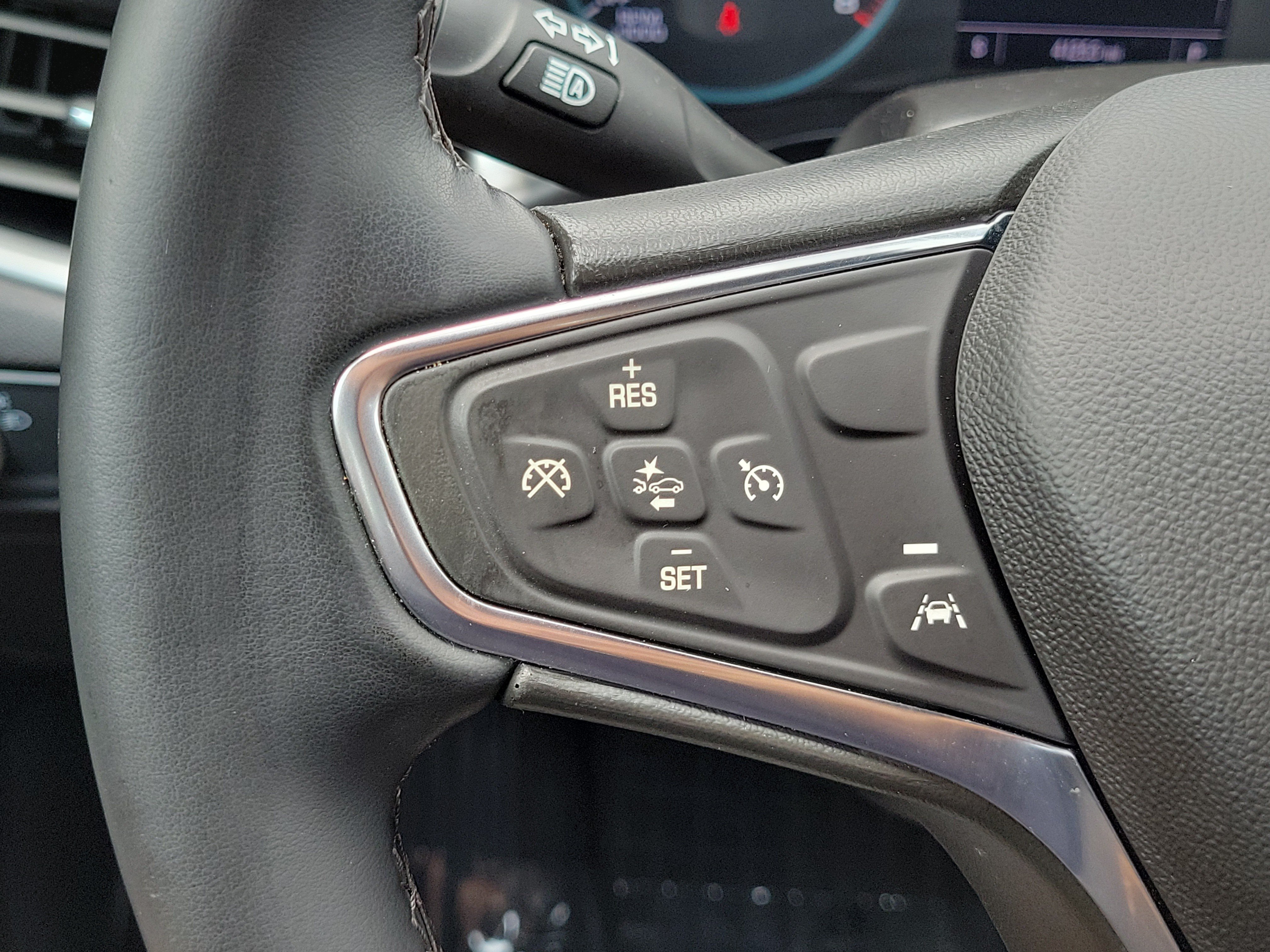 Used 2024 Chevrolet Malibu RS FWD image 25