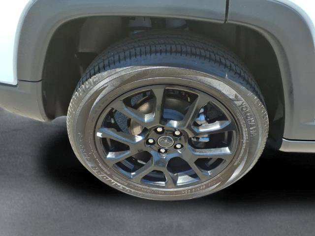 Used 2025 Jeep Compass Latitude w/ Altitude Special Edition AWD/4WD image 16