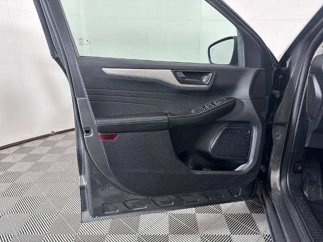 Certified 2022 Ford Escape SE w/ Cold Weather Package image 26