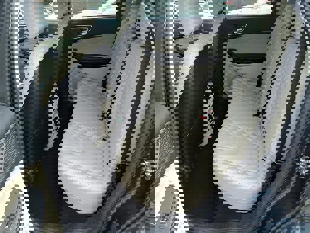 Certified 2024 Ford Edge Titanium w/ Equipment Group 301A image 17