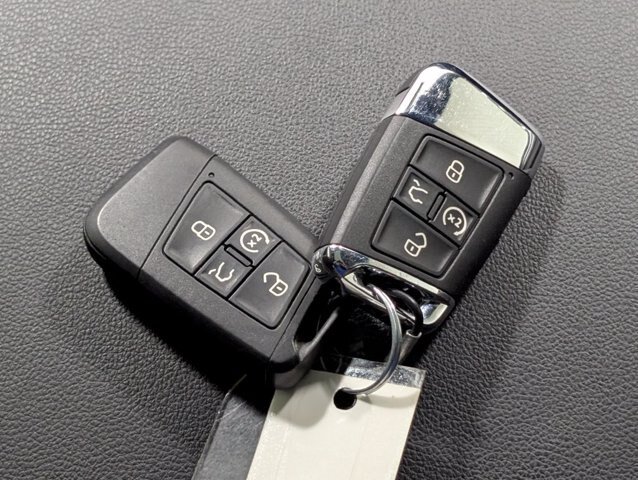 Used 2021 Volkswagen Atlas Cross Sport SE AWD/4WD image 23