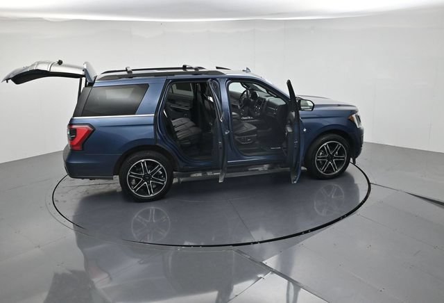 Certified 2019 Ford Expedition Limited w/ Equipment Group 303A AWD/4WD image 52