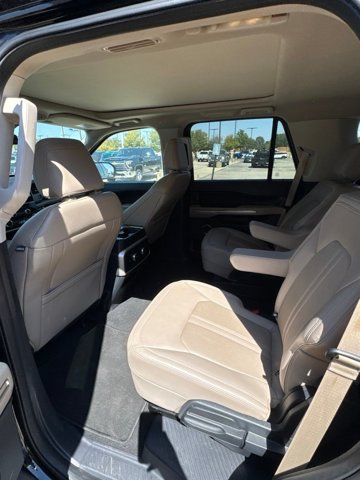 Certified 2024 Ford Expedition Limited RWD image 6