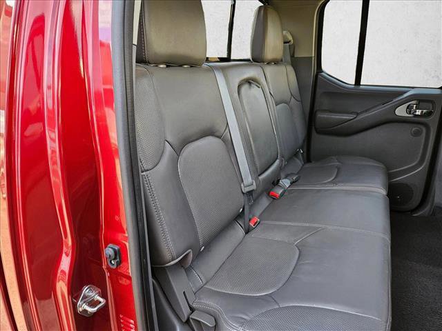 Used 2019 Nissan Frontier SL image 16