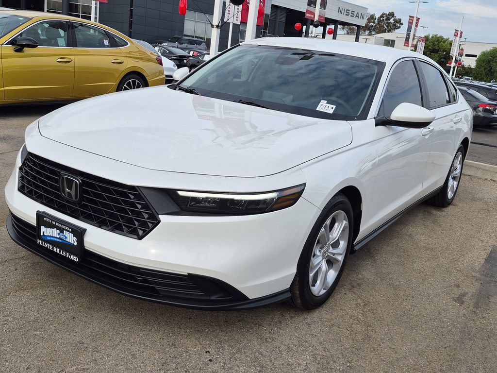 Used 2025 Honda Accord LX image 3