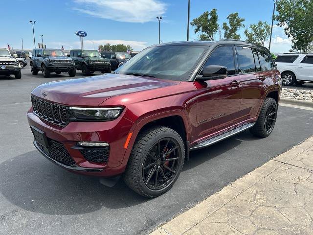 Used 2025 Jeep Grand Cherokee Summit w/ Adv Protech Group IV AWD/4WD image 4