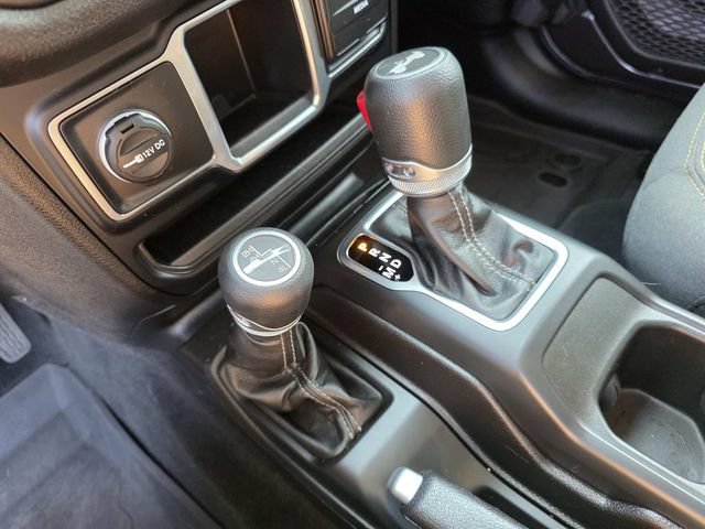 Used 2024 Jeep Wrangler Sport AWD/4WD image 18