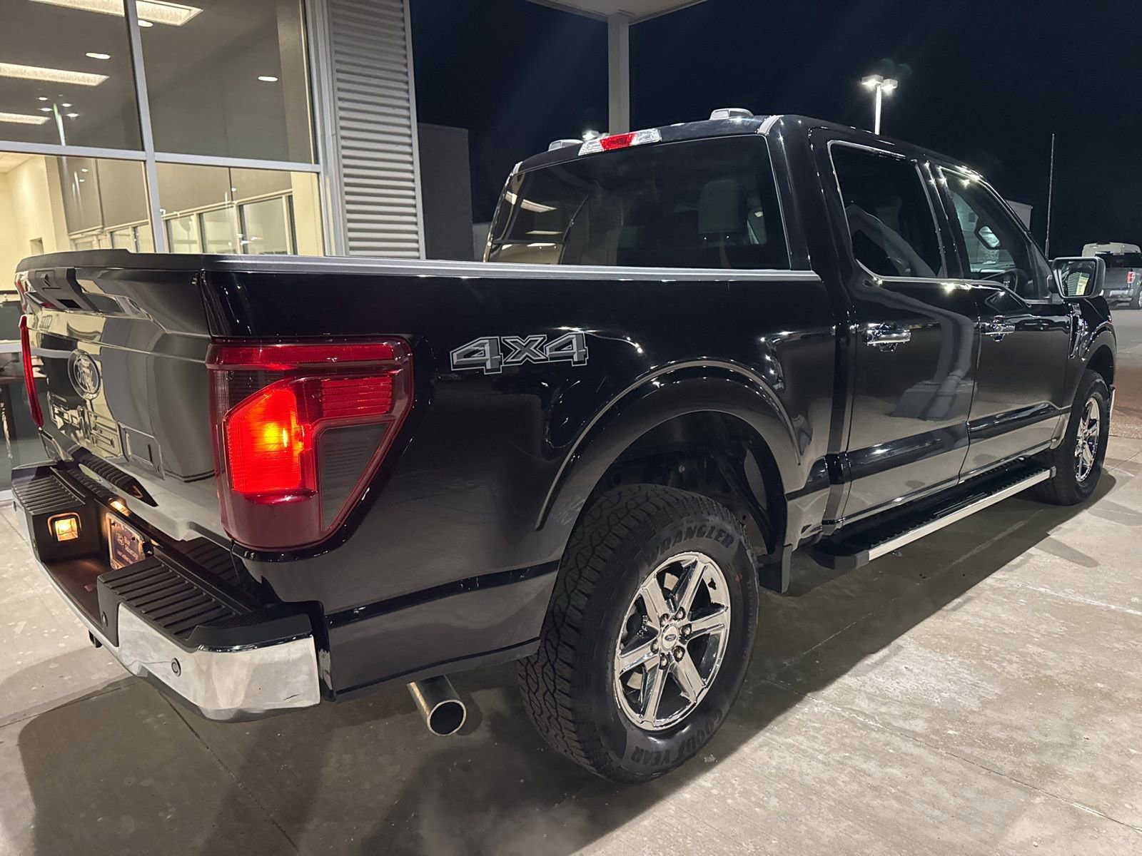 Certified 2025 Ford F150 XLT w/ Equipment Group 301A Standard image 8