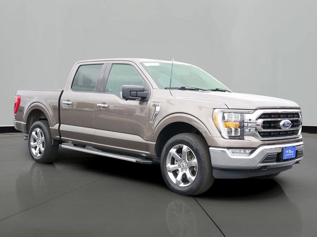 Certified 2022 Ford F150 XLT w/ Equipment Group 302A High image 4