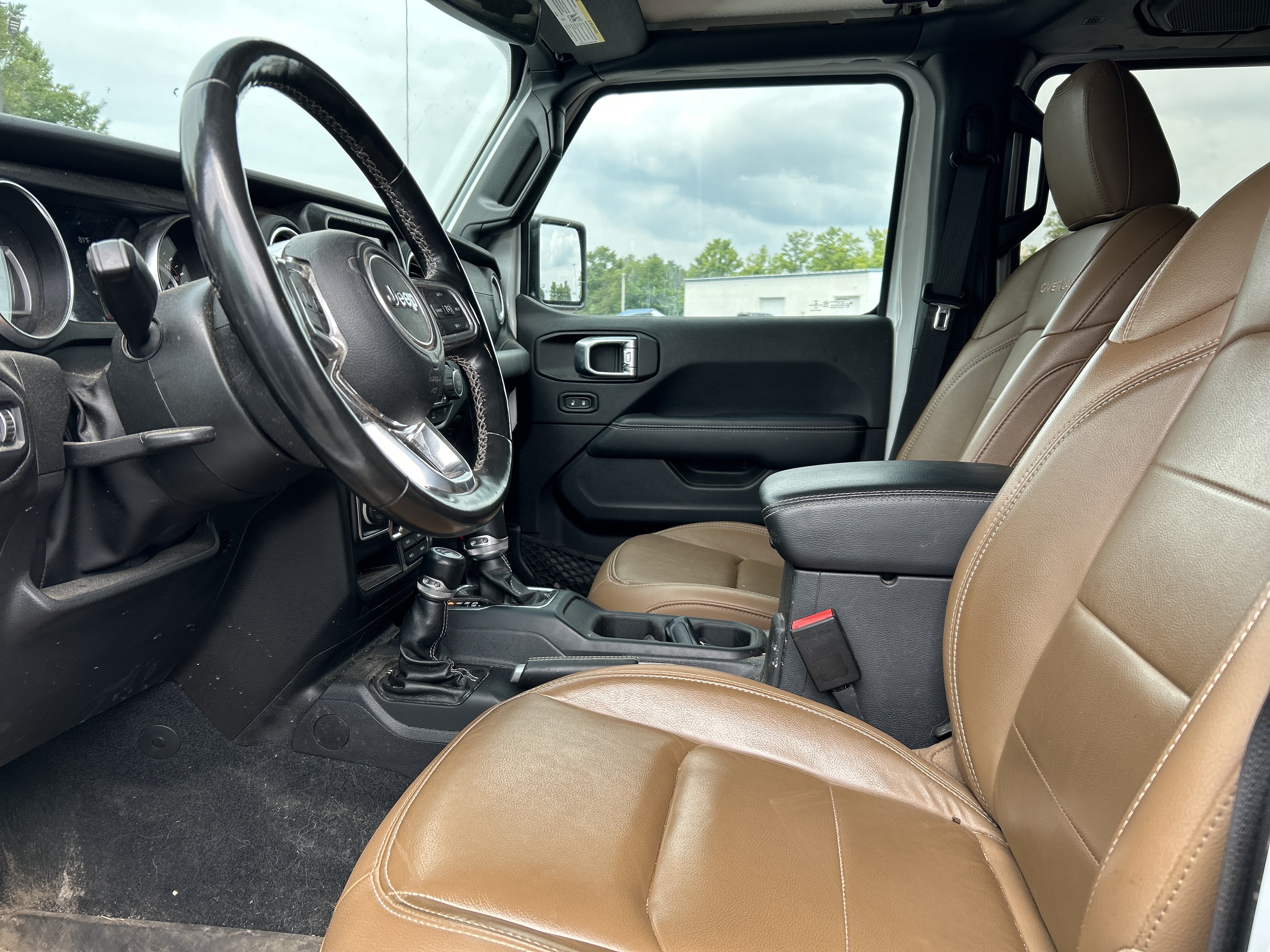 Used 2022 Jeep Gladiator Overland w/ Popular Equipment Package AWD/4WD image 10