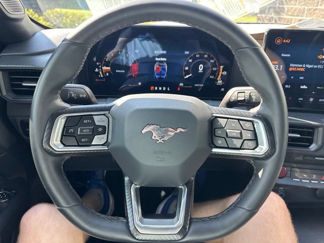 Certified 2024 Ford Mustang Coupe RWD image 19