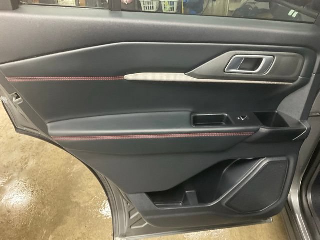 Certified 2025 Ford Explorer ST-Line w/ ST-Line Street Pack AWD/4WD image 13