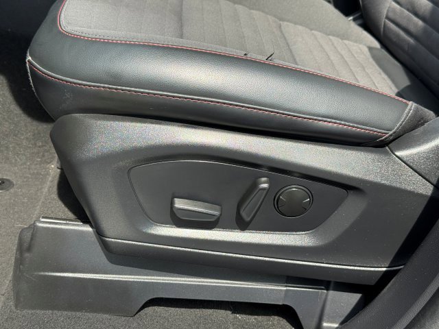 Certified 2025 Ford Explorer ST-Line w/ ST-Line Street Pack AWD/4WD image 16