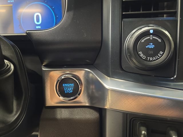 Certified 2025 Ford F250 King Ranch AWD/4WD image 34