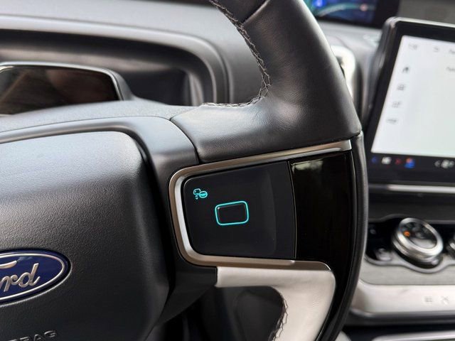 Certified 2025 Ford Expedition Max Platinum image 18