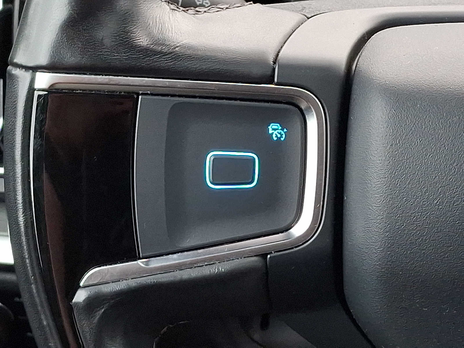Certified 2025 Ford Expedition Tremor AWD/4WD image 21